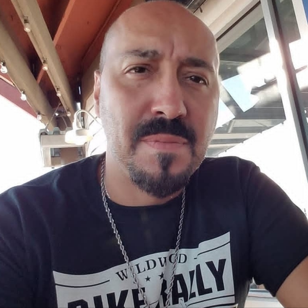 Meet your Posher, Maximino